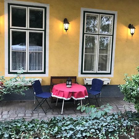 70M² Grosses Apartment Mit Gartenzugang Wien Eksteriør bilde